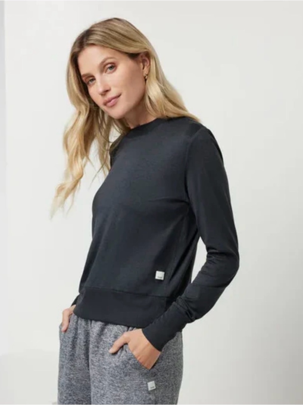 Vuori women's daydream crew long sleeve tee